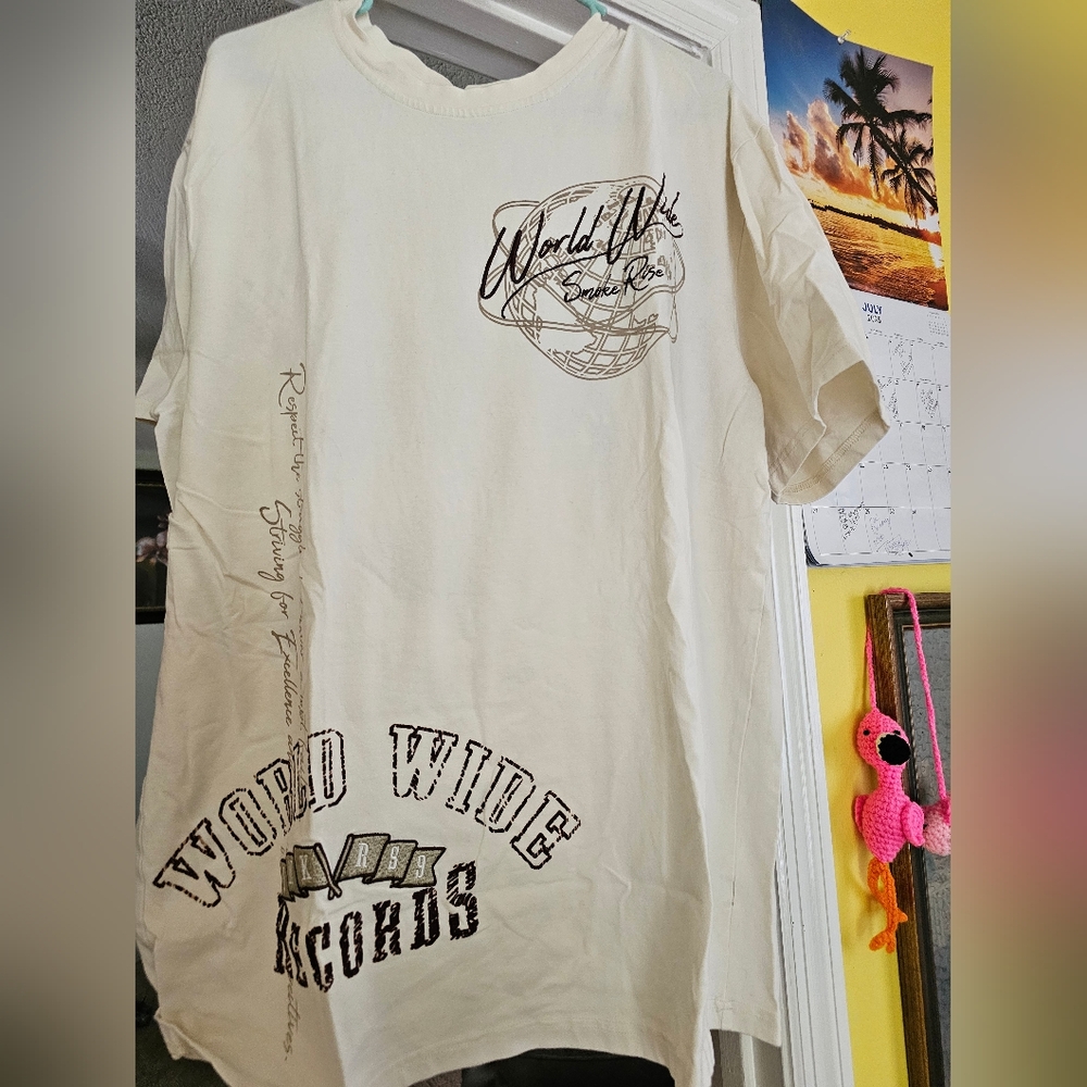 GUC 2X Graphic Tee with World Wide Records Print